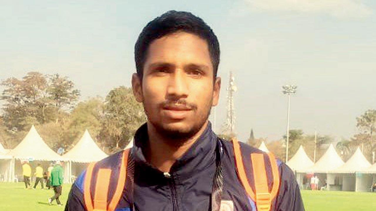Hurdler Kamble books semis berth