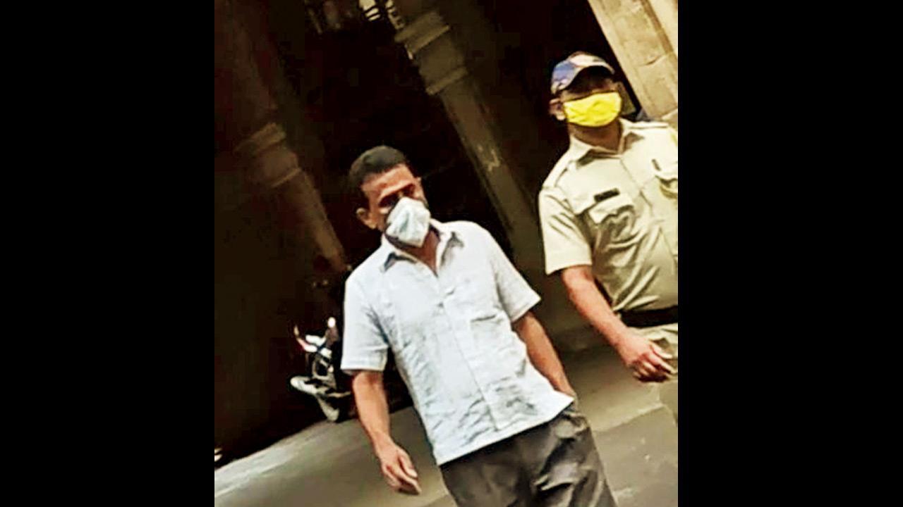 Mumbai Crime: Imposter who worked in BMC for 28 years finally held