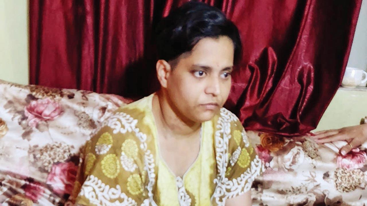 I was completely soaked in blood: Virar bank robbery hero is home