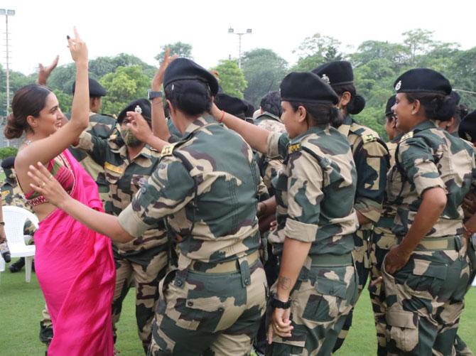 Kiara Advani was seen shaking a leg with the BSF soldiers. She plays Dimple Cheema, Vikram Batra's fiance, in the film.