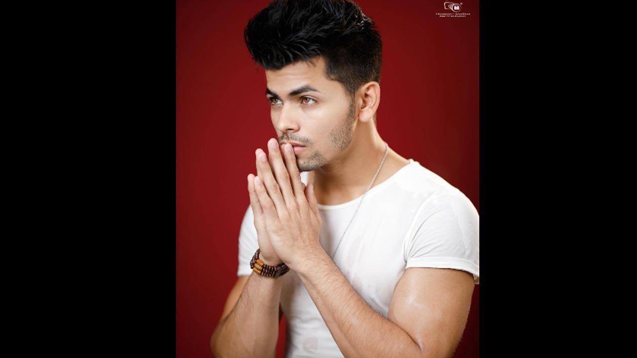 Siddharth Nigam's 'Dard Tere' music video released