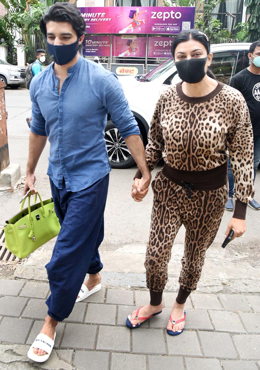 Sushmita Sen looked pretty in her animal printed tracksuit as she was clicked at a jewellery store in Bandra with boyfriend Rohman Shawl.