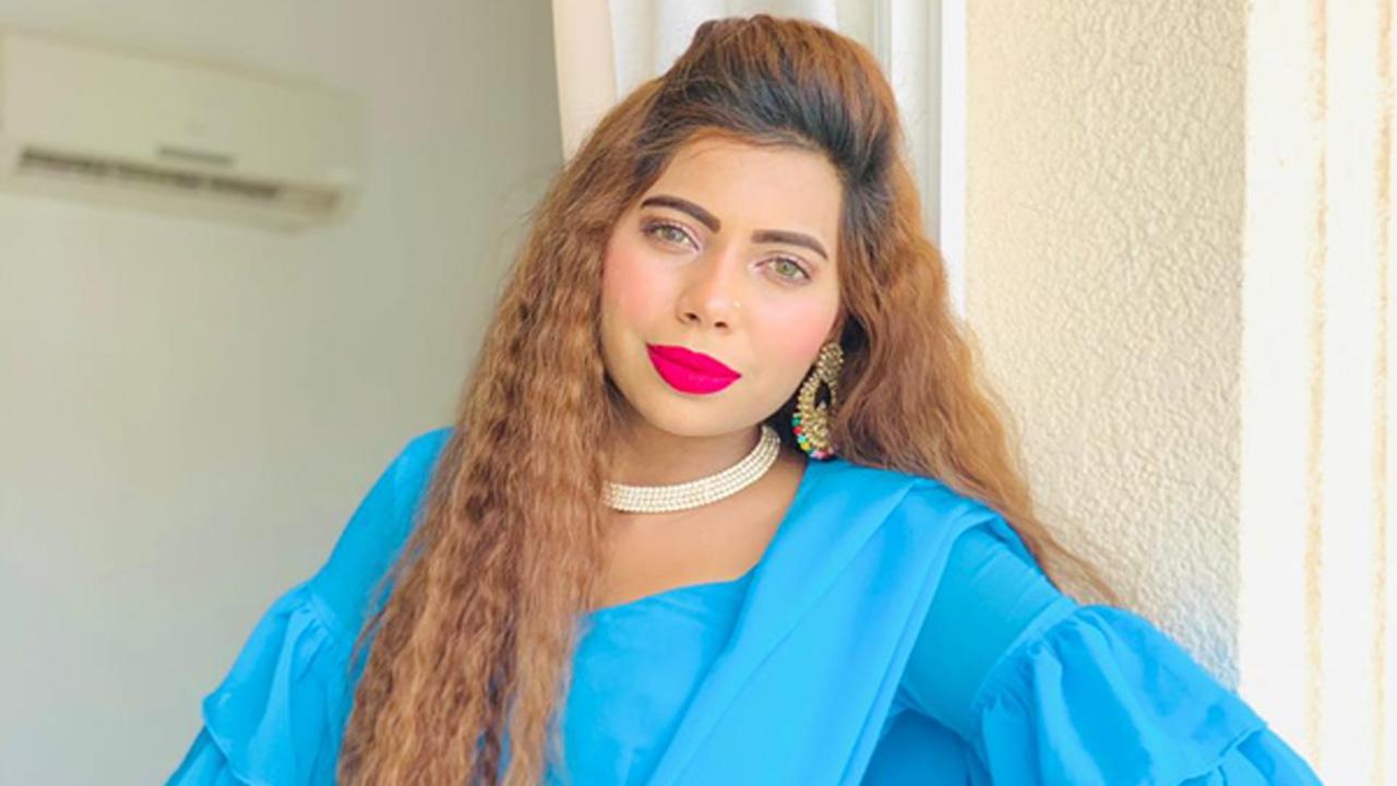 Cabin Crew, Tabasoom Shaikh excited to start her career in Bollywood Industry