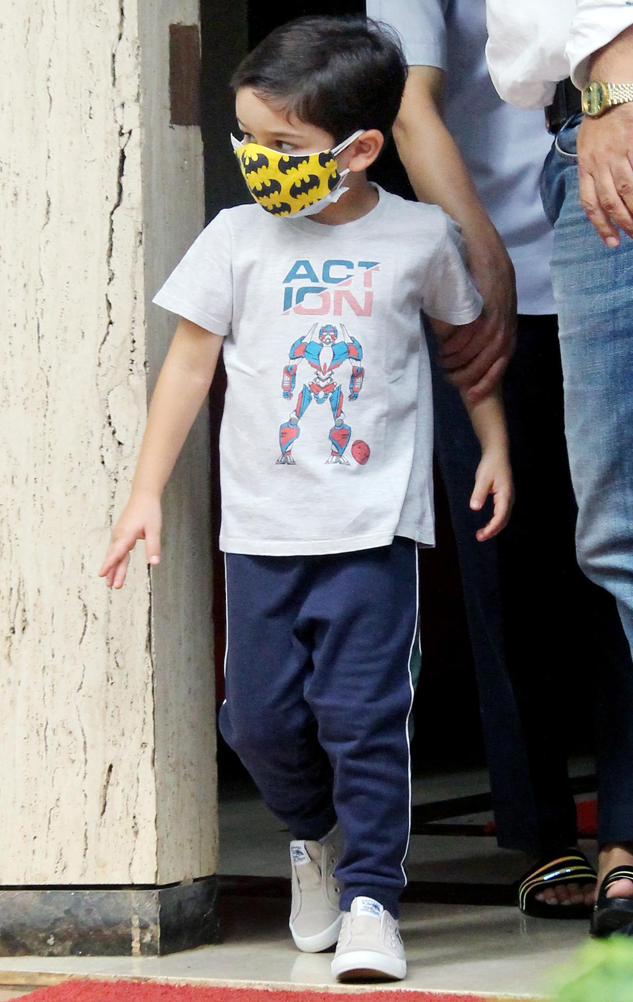 Saif Ali Khan and Kareena Kapoor Khan's son Taimur Ali Khan was also spotted in Bandra. The little tot looked adorable in his Batman face mask.
