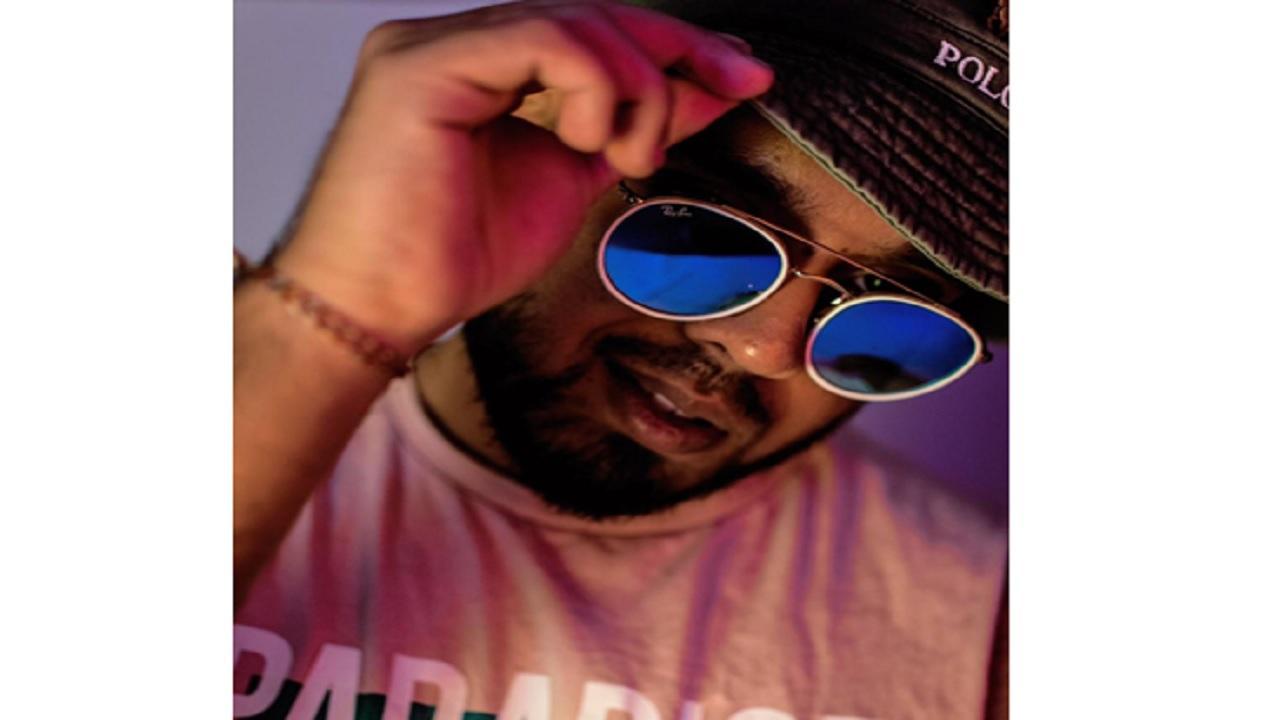 UK's rising singer and songwriter Tevan creating successful tracks to groove upon