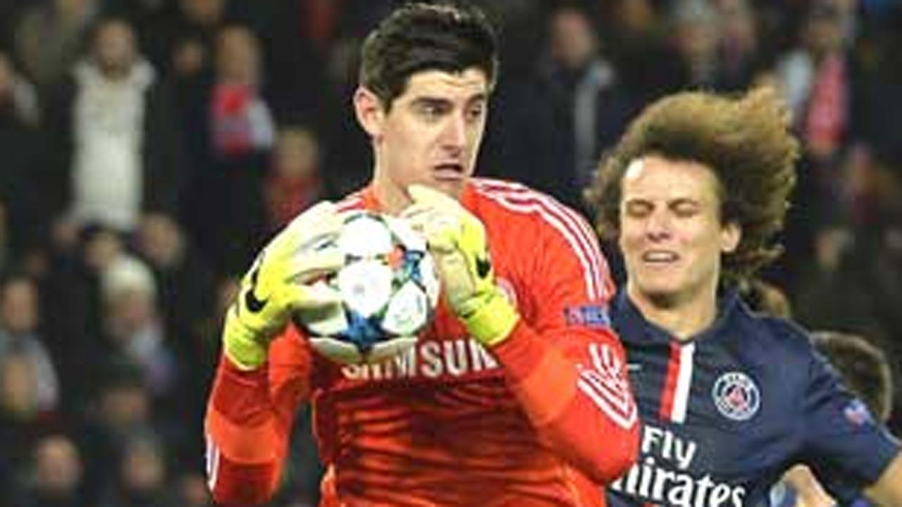 Goalkeeper Thibaut Courtois signs new five year contract with Real Madrid