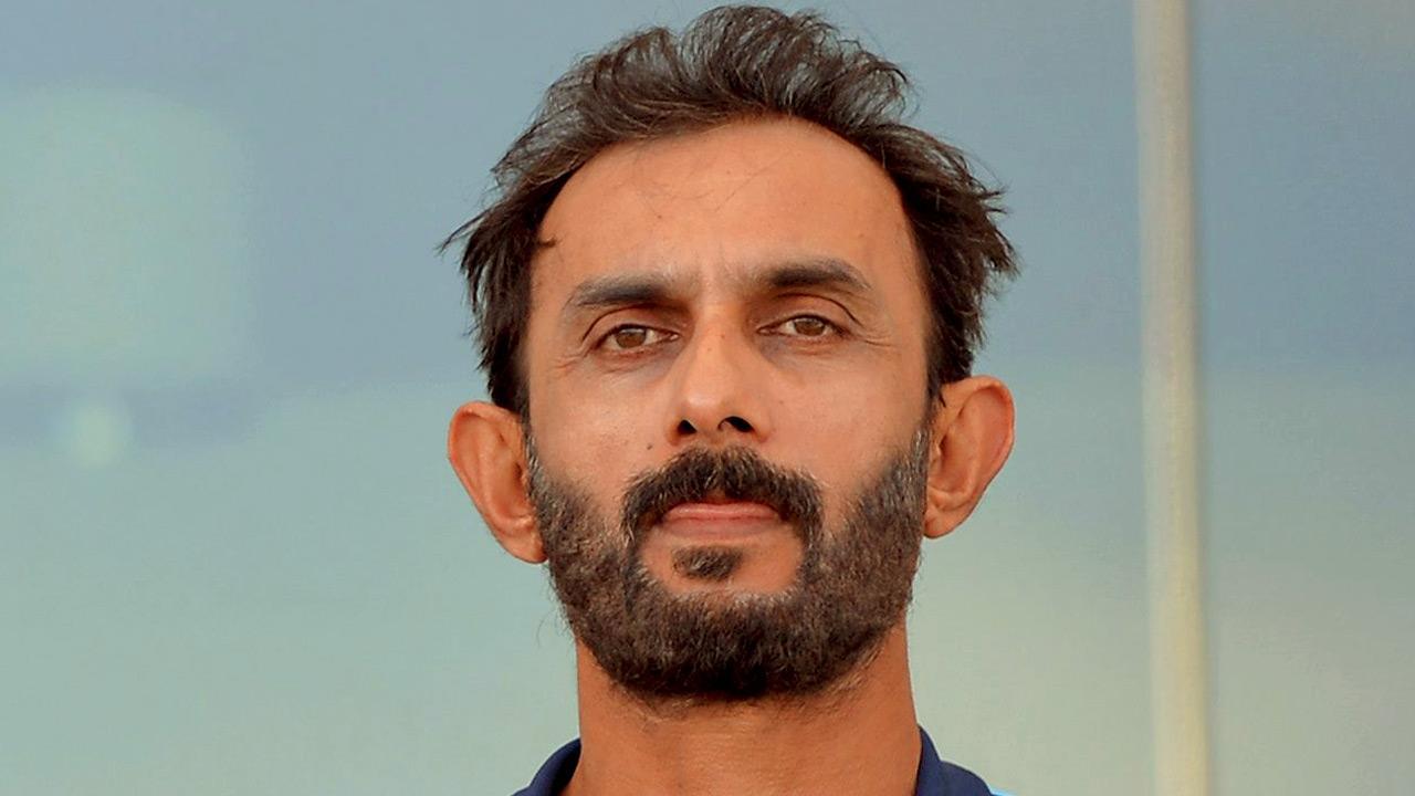 Don’t think it was deliberate: Rathour on tampering accusation against England