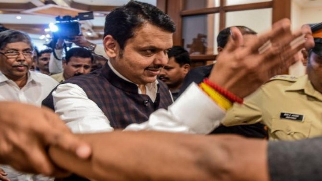Devendra Fadnavis asks Uddhav Thackeray to resolve MSRTC financial crisis