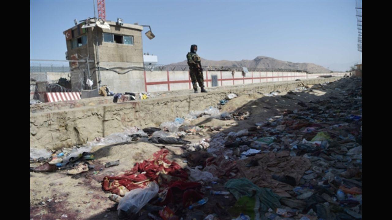 Afghan crisis: US warns of credible threat at Kabul airport