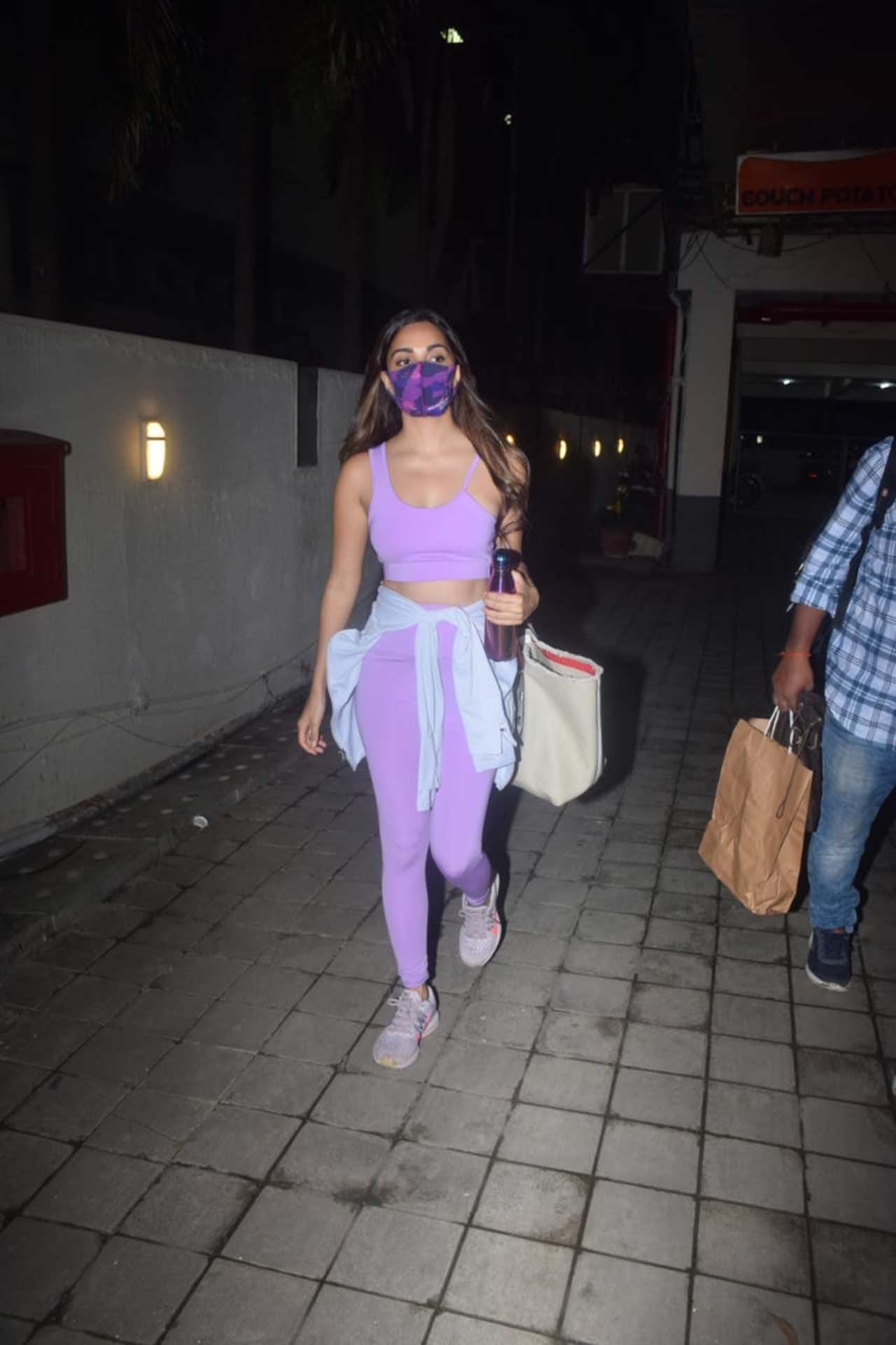 Kiara Advani's lilac coloured athleisure has been taking over the internet by storm. Speaking about her last performance, the actress has been receiving rave reviews for her stint in Shershaah.