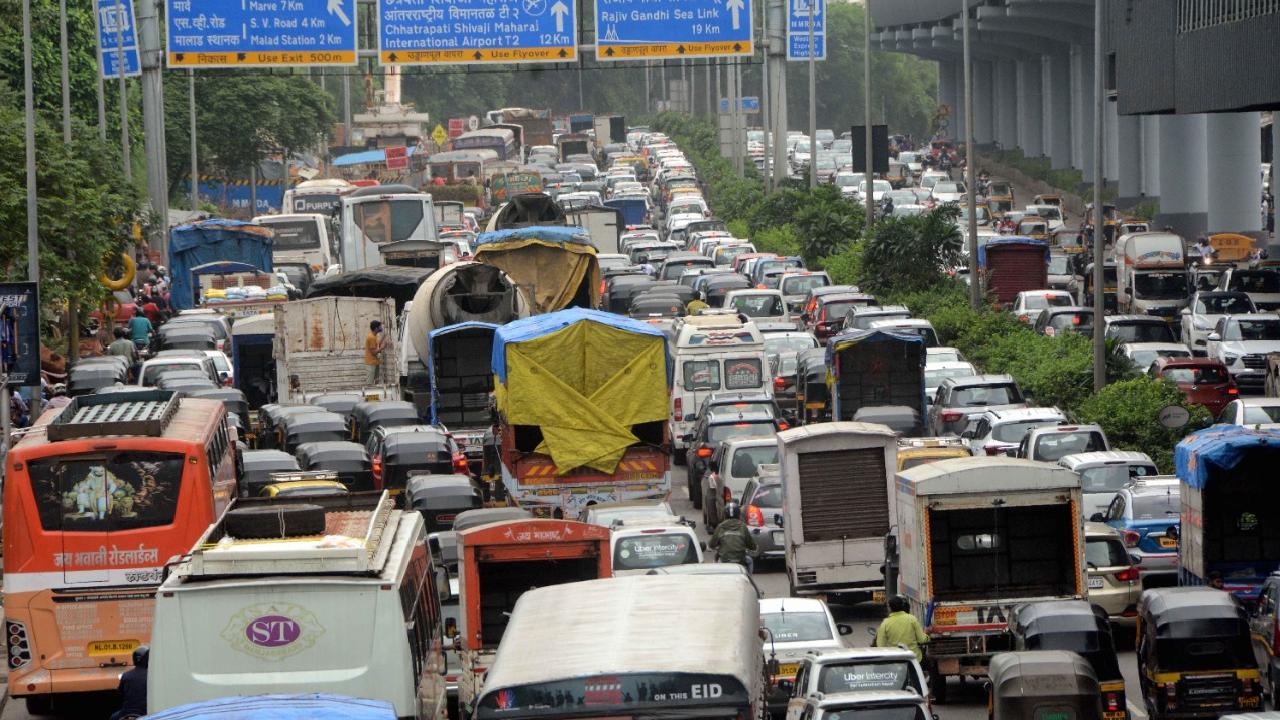 Mumbai sees 334 Covid-19 cases; August tally-toll figures lower than July