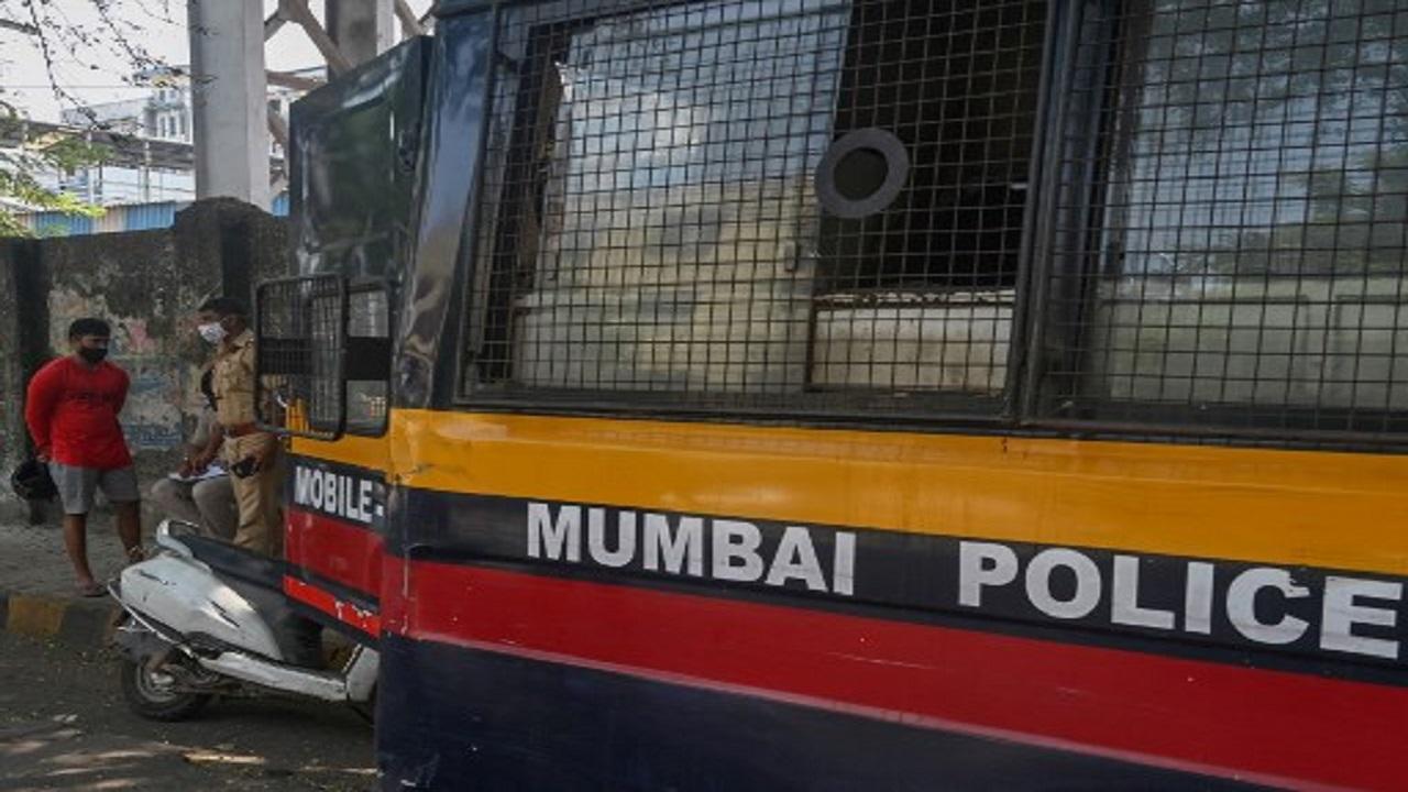 Extortion case filed against Mumbai police DCP, two other cops