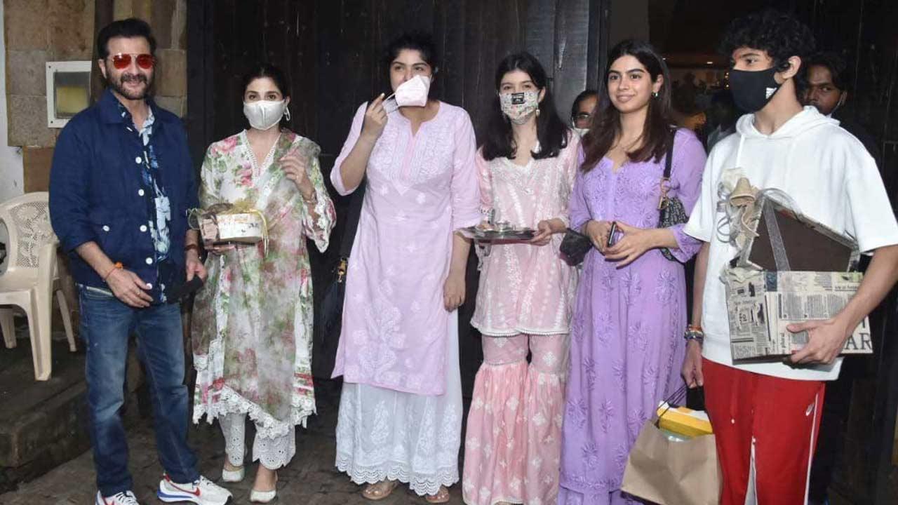 Kapoors celebrate Raksha Bandhan; Bachchans visit Abhishek at the hospital