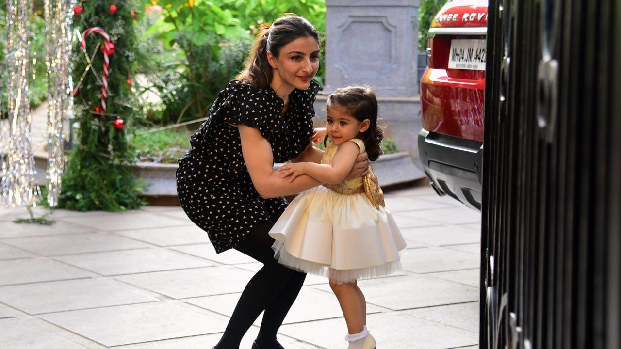 Soha Ali Khan shares adorable snap of daughter Inaaya taking first step to 'big school'