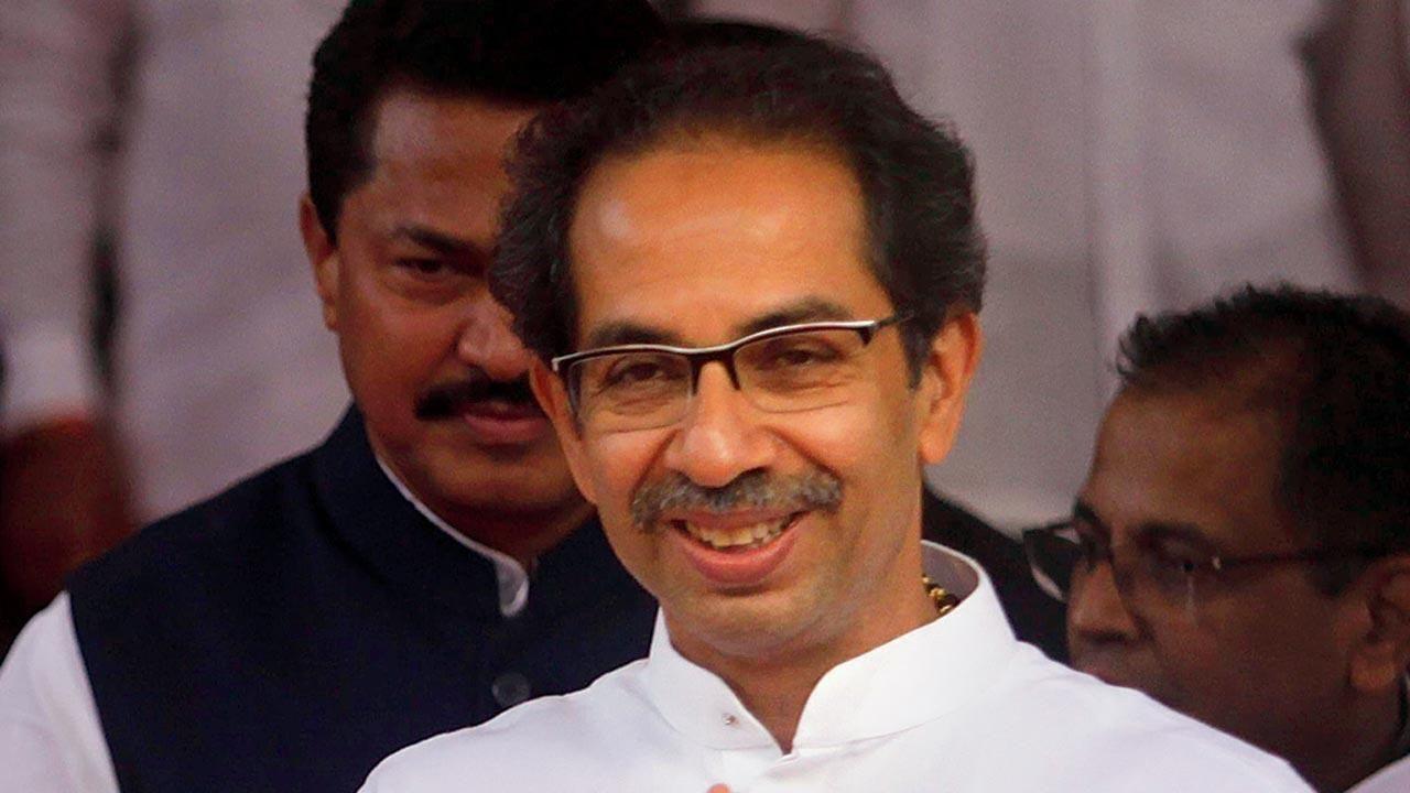 Maharashtra CM Uddhav Thackeray addresses function without face mask