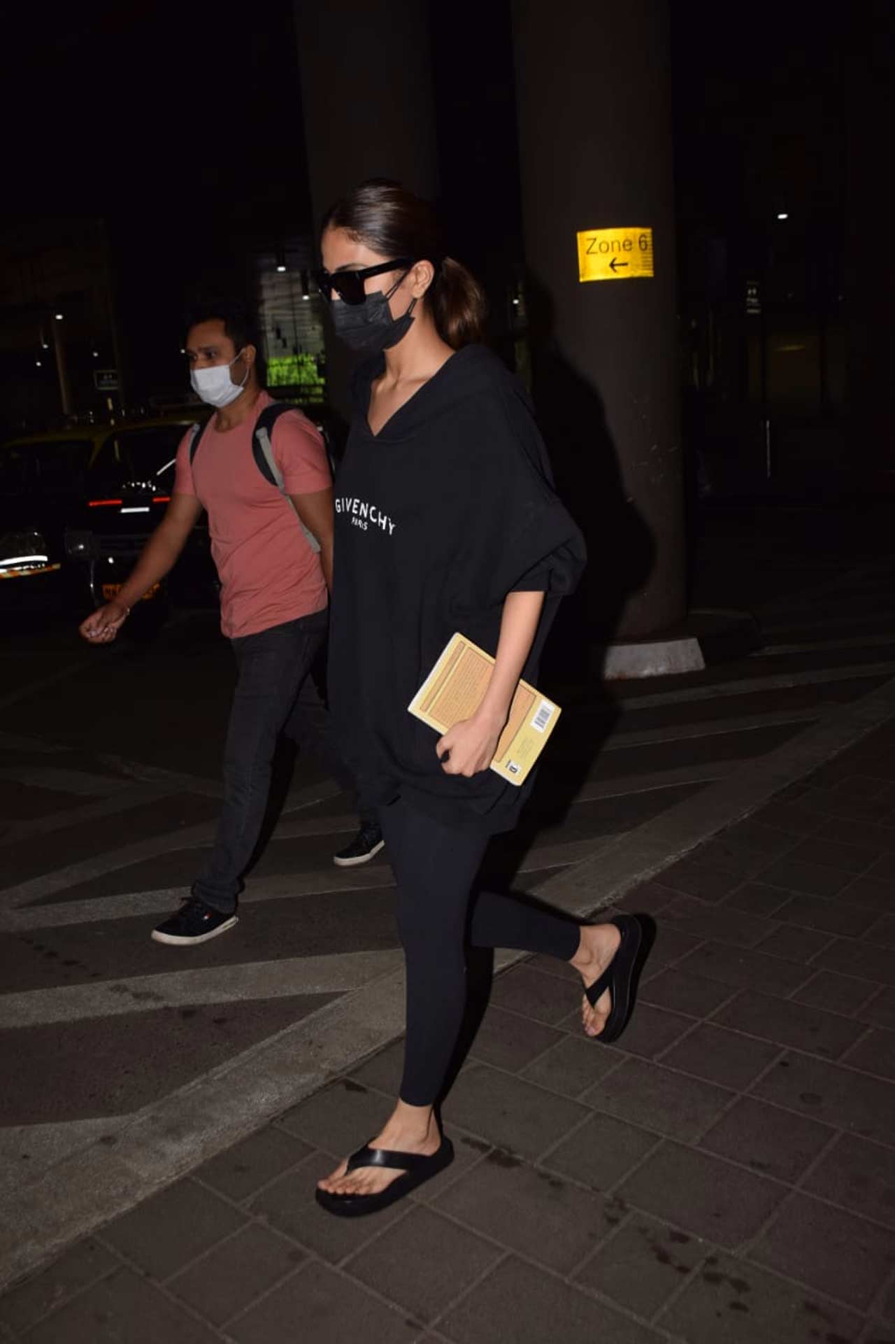 Vaani Kapoor, who was last seen in Akshay Kumar's BellBottom, sported an all-black outfit as her airport look. The actress, on the work front, will be next seen in 'Shamshera' also starring Ranbir Kapoor and Sanjay Dutt.