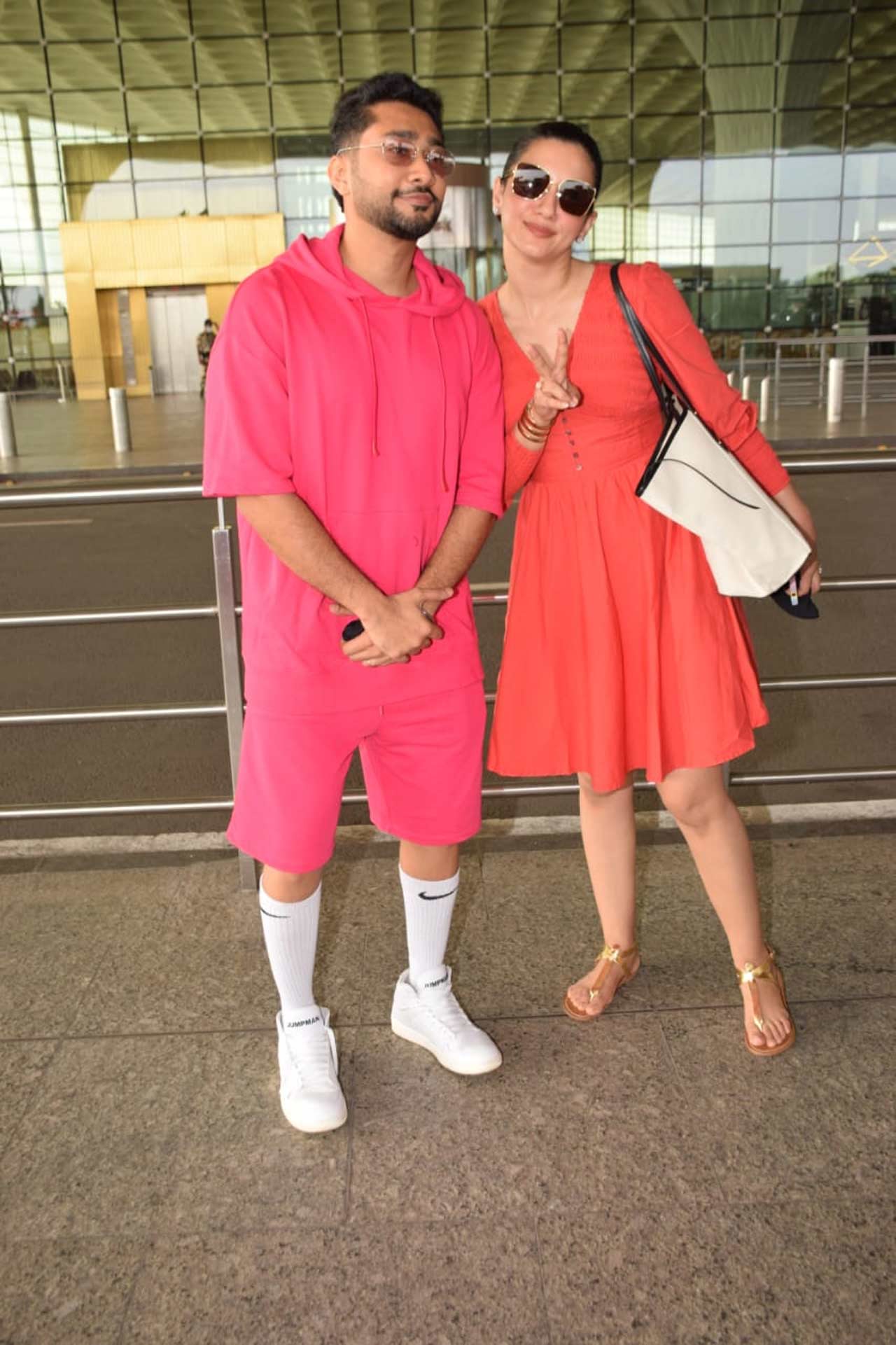 The couple that tied the knot last year in December, Zaid Darbar, Gauahar Khan, was also spotted at the airport. In May this year, Gauahar, on her Instagram account, shared a few beautiful photographs of herself and wrote: 