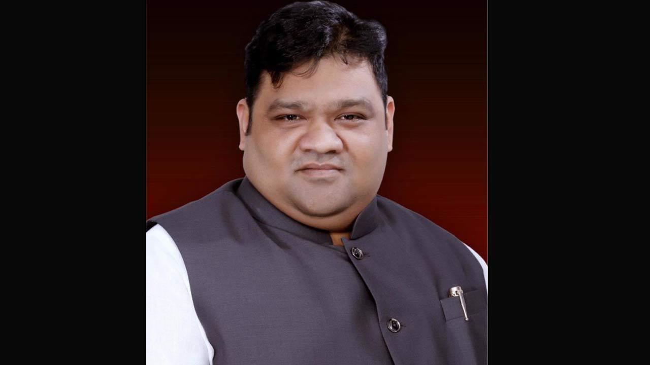Dhadak Kamgar Union's Abhijeet Rane to wage war against credit card, loan-interest extortionists 