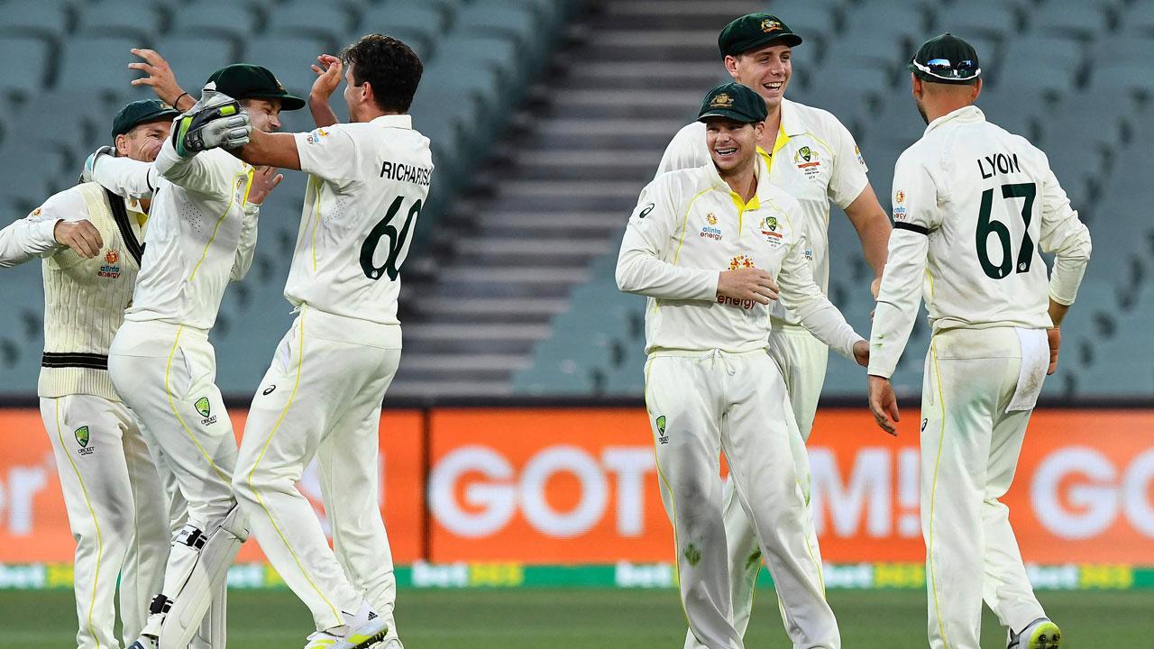 Ashes: Shane Warne proposes 4 changes in England squad for Boxing Day Test on Twitter