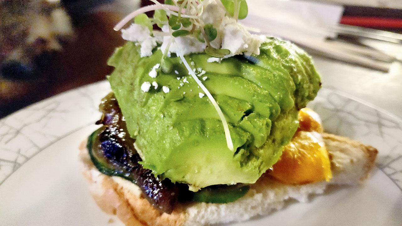 Avocado and hummus sandwich