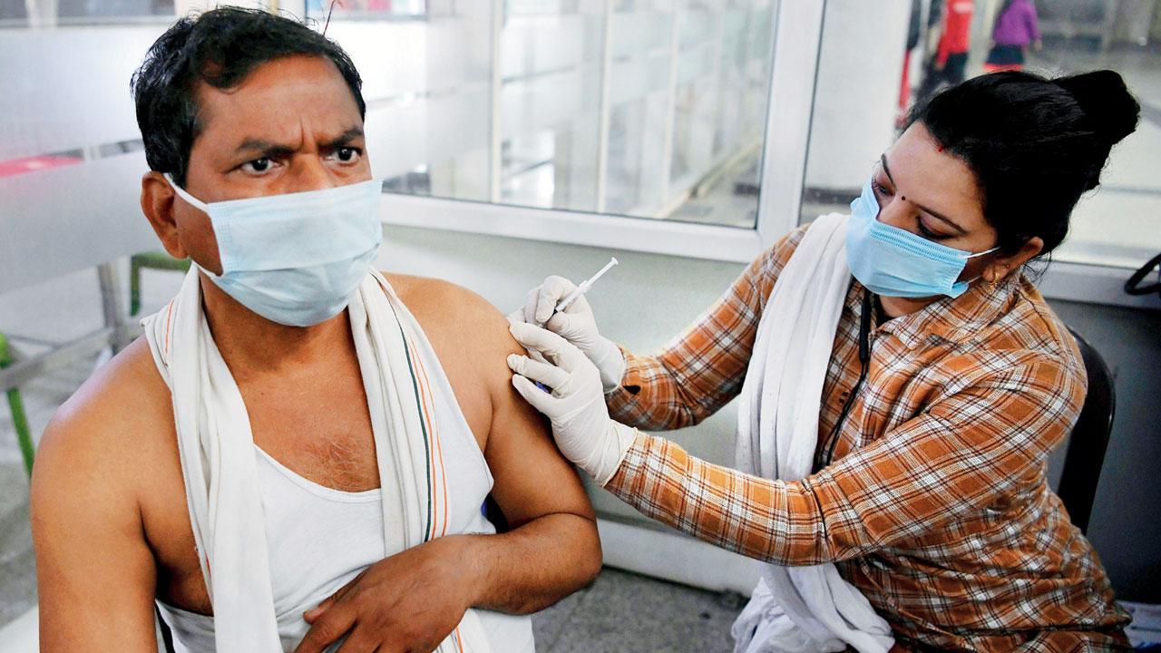 4th Covid surge: Do not lower your guard, Govt cautions people