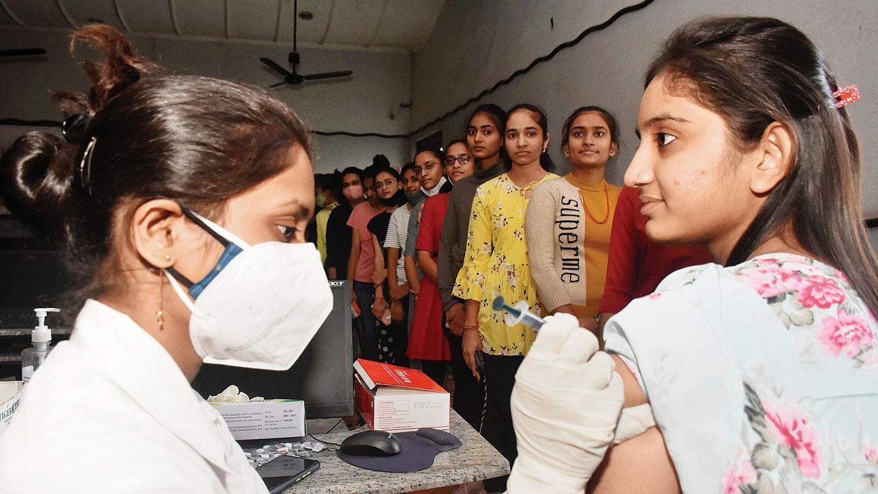 Delhi to send all positive cases for genome testing