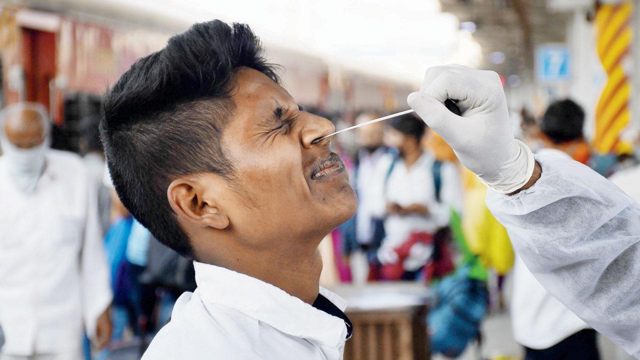 Mumbai's daily Covid-19 cases drop below 200, TPR rises to 0.52 per cent