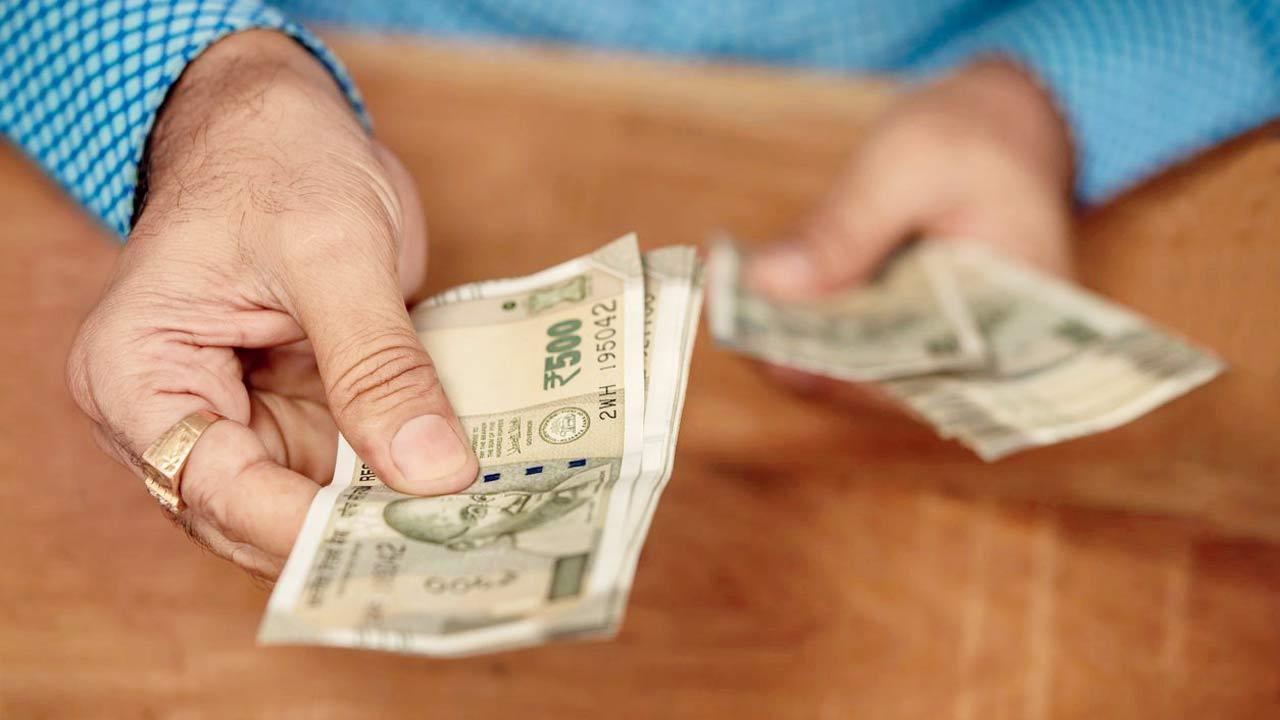 6 years on, EPFO official gets 4 years for bribery