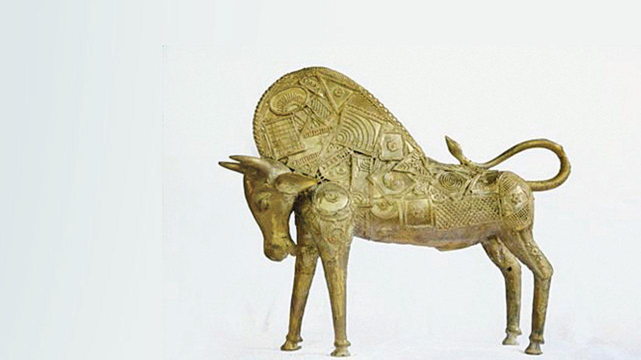 A Gadwakam sculpture by Suresh Waghmare