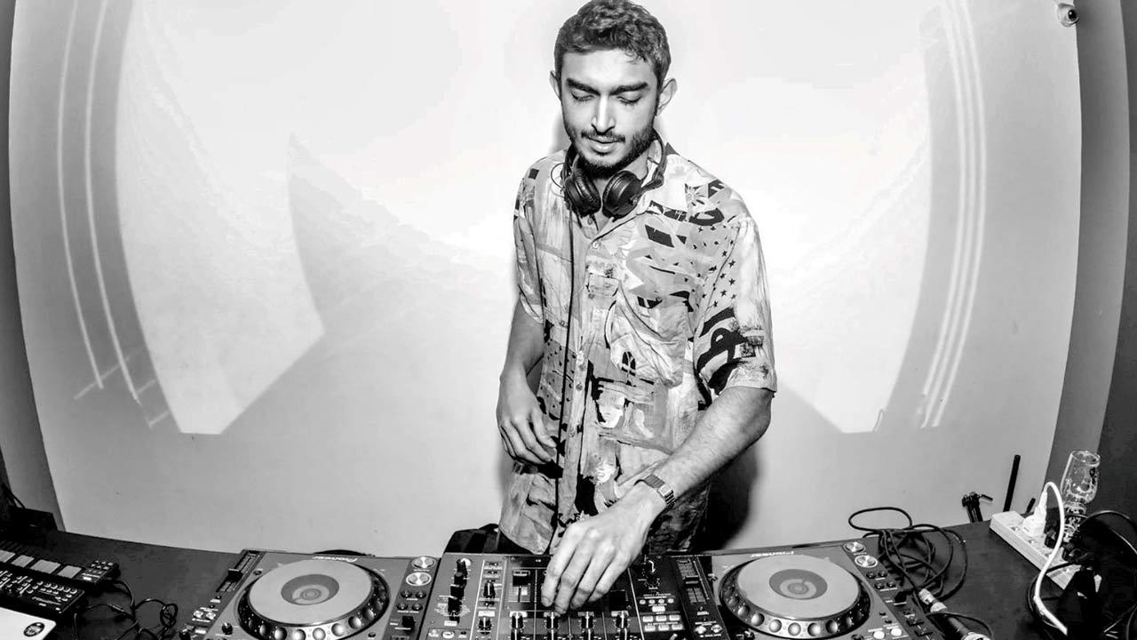 Yohann Jamsandekar at Bonobo