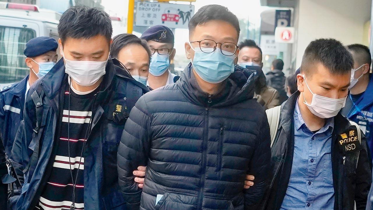 Hong Kong pro-democracy news site closes after raid, arrests