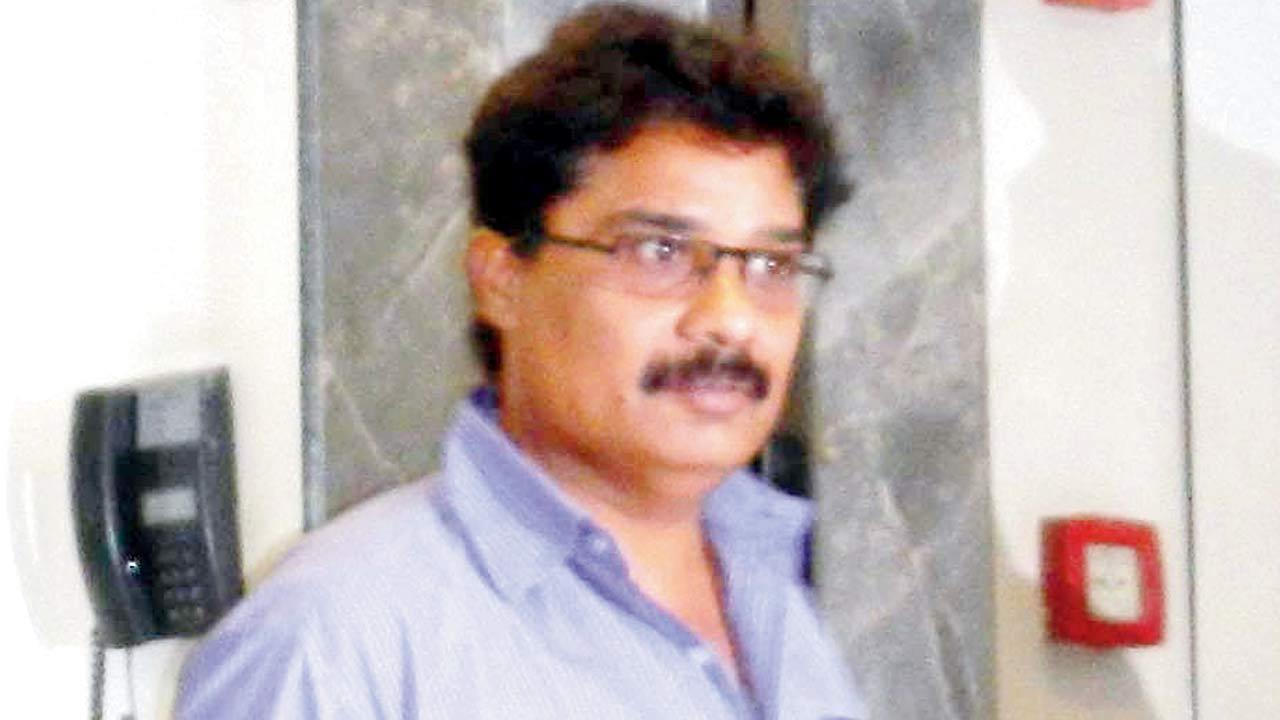 Ex-leggie Hirwani wants Team India armed with spin bowling coach