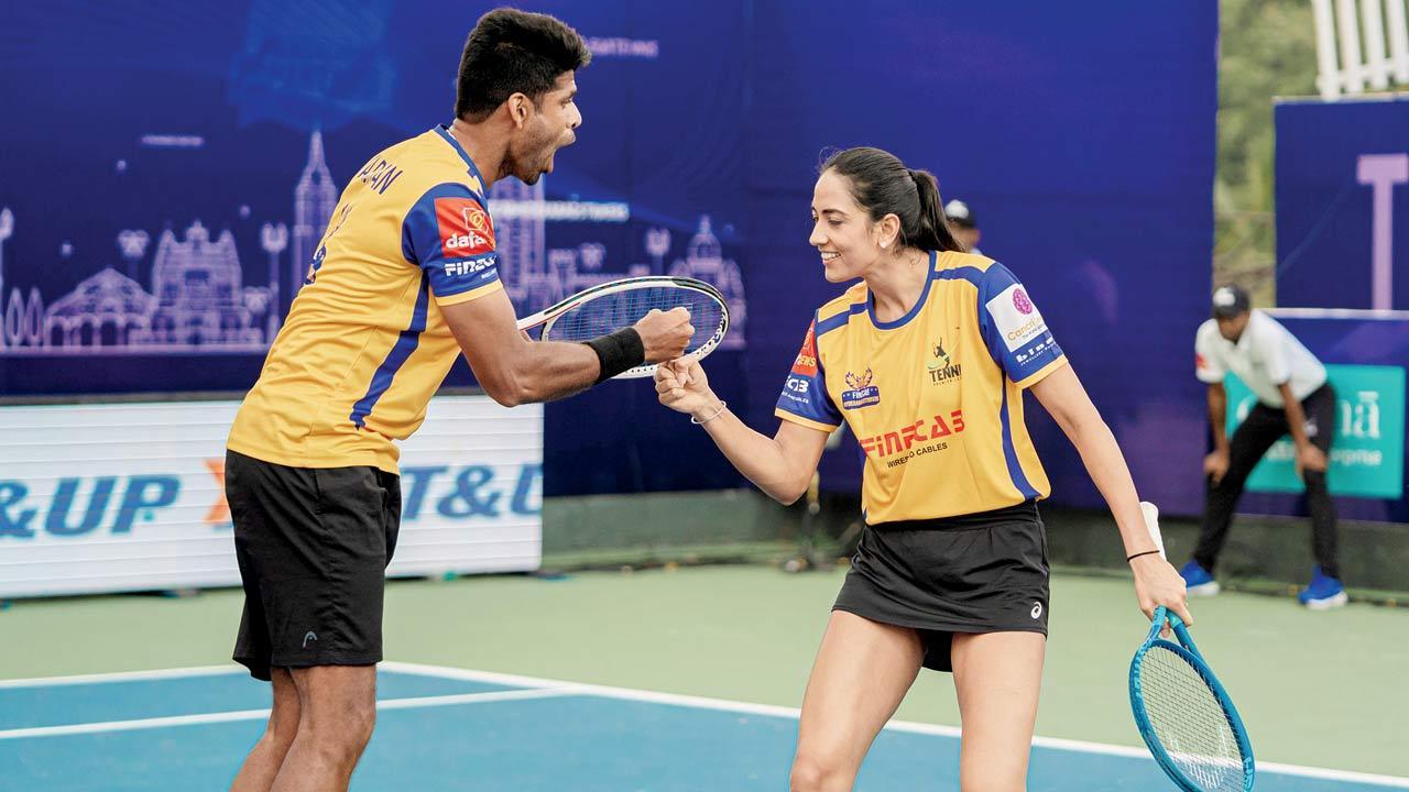 Hyderabad Strikers rally to down Bengaluru Spartans