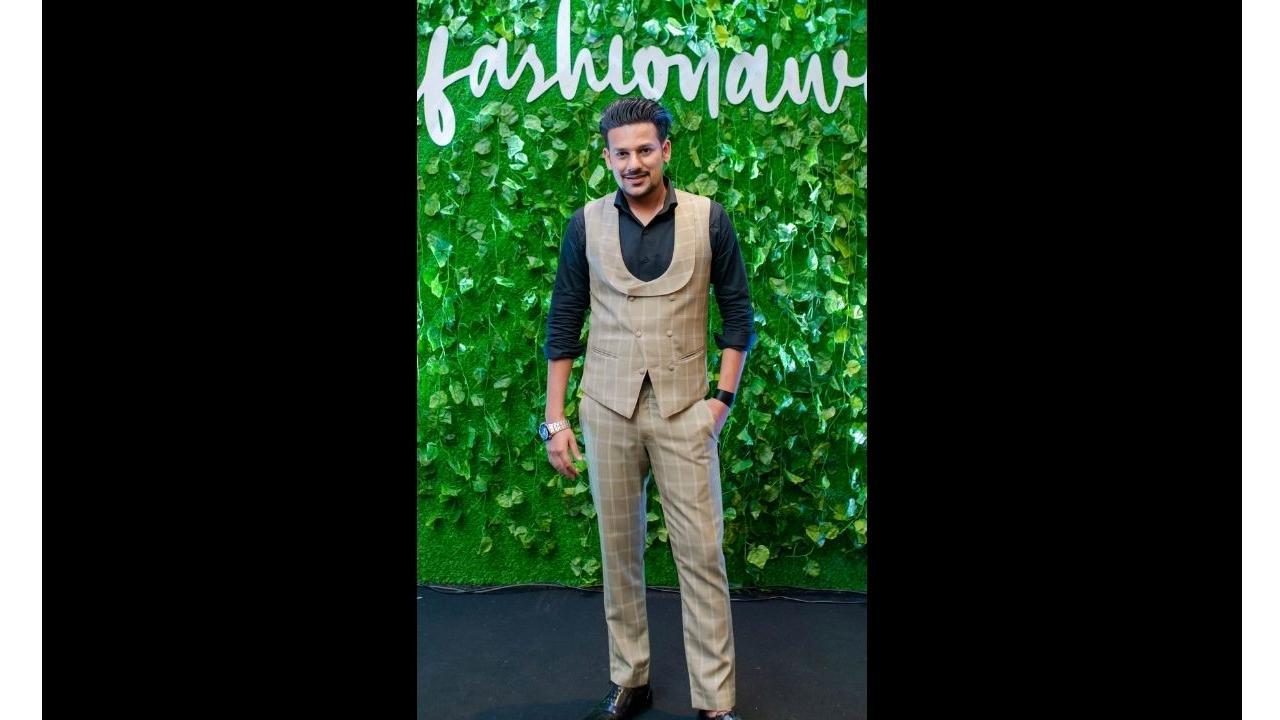 Know more about Entrepreneur Izaan Khan
