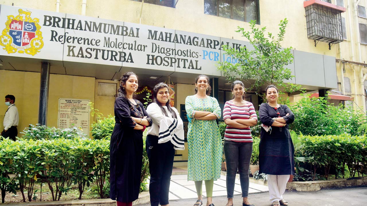 (From left) Sanika Shirsat, Vidushi Chatalia, Dr Nayana Ingole, Reem Nomani and Jasmina Savak at Kasturba Hospital, which houses the sequencing lab. Pics/Shadab Khan