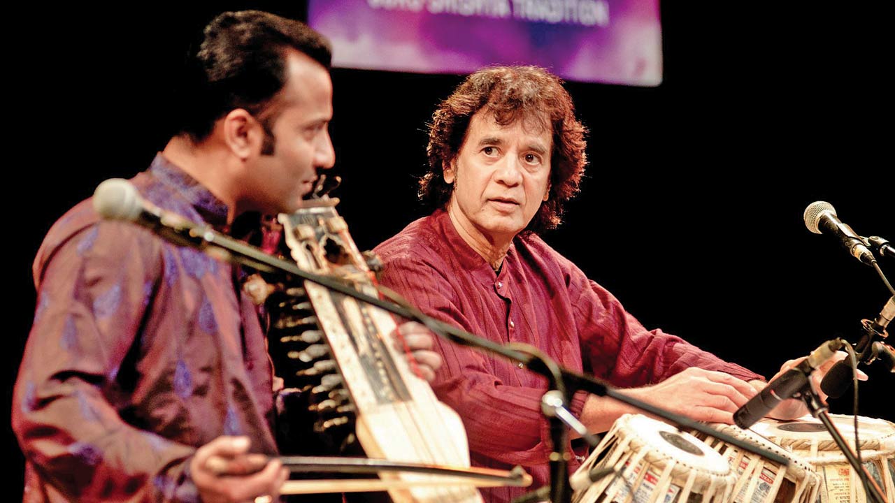  Zakir Hussain performing at the eighth edition of Citi NCPA Aadi Anant Festival in 2018. Pic/CITI-NCPA AADI ANANT (2018)
