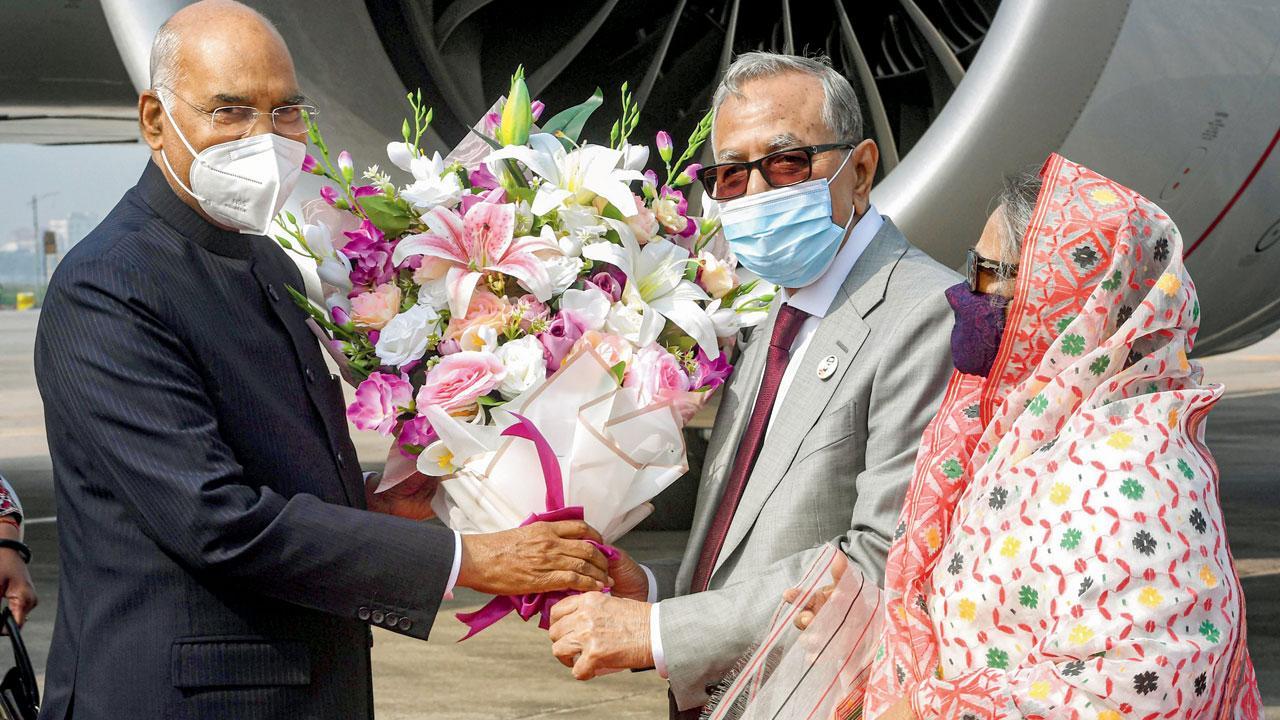 President Kovind carries sweets, savouries for Bangladesh peer, PM