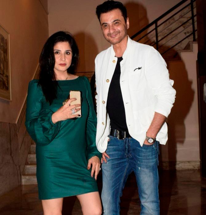 Sanjay Kapoor and wife Maheep arrive for producer Ronnie Screwvala's party at his residence in Mumbai