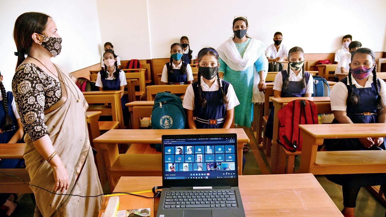 ‘Mumbai schools may see drop in attendance due to Omicron threat’ 
