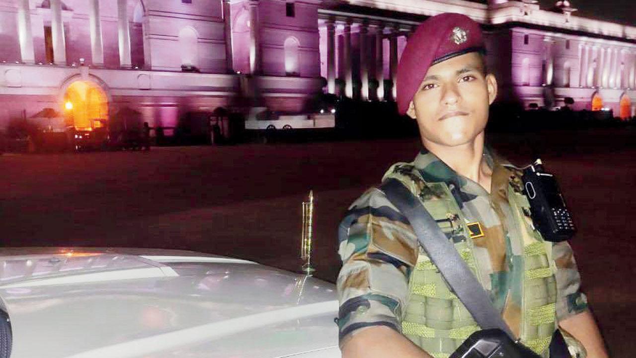 Mortal remains of Lance Naik Sai Teja reach Bengaluru, ex-gratia for family