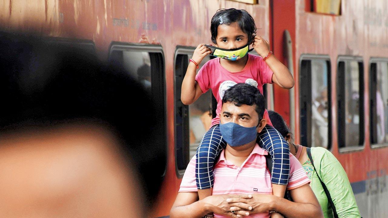 Mumbai: No train curbs yet, but railways ups Covid-19 drive