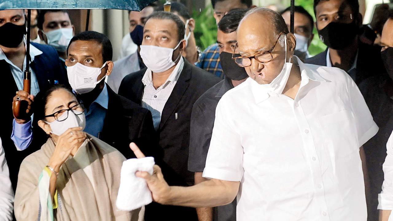 Sharad Pawar always wanted Congress dropped, says Devendra Fadnavis