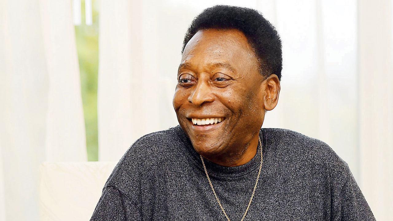 Pele to stay hospitalised for a few days