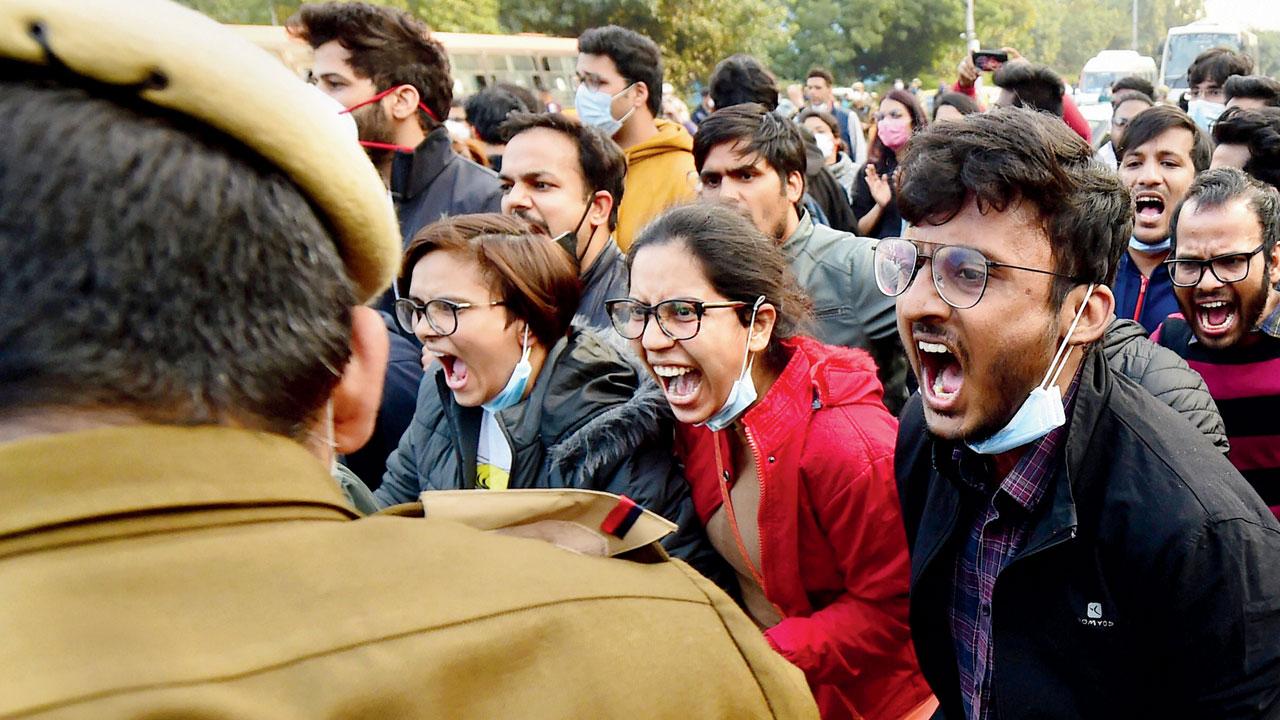 Patients suffer during the strike by resident doctors, at the Safdarjung Hospital in New Delhi, on Tuesday. Pics/PTI