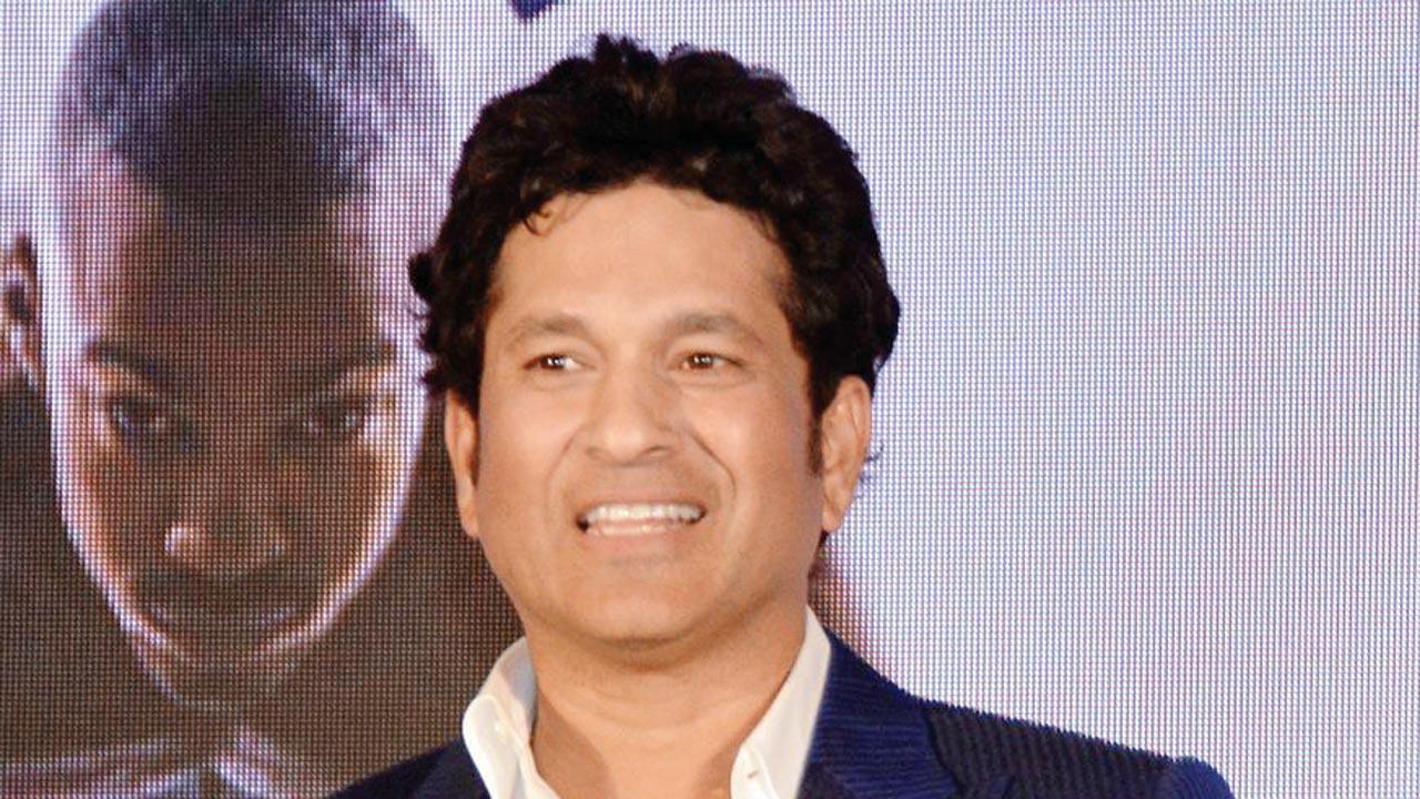 Tendulkar leads tributes to retiring Harbhajan