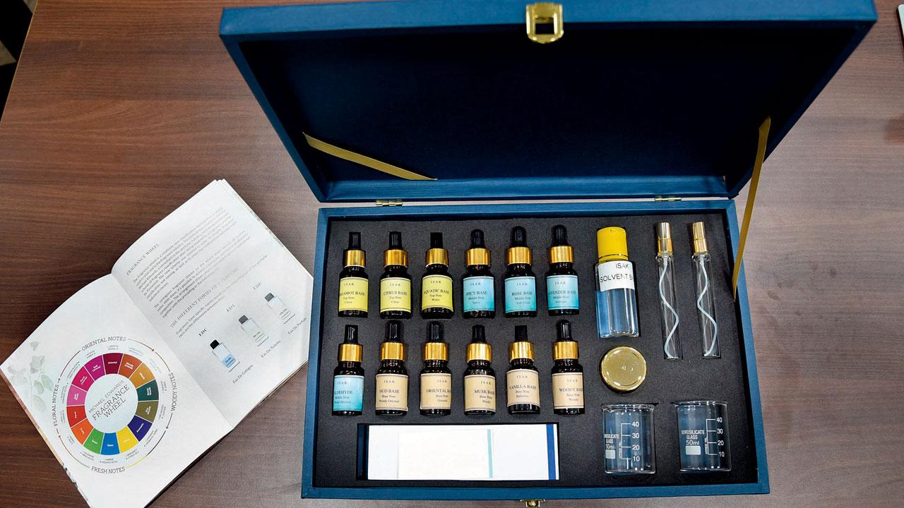 The perfume kit packs in a range of base