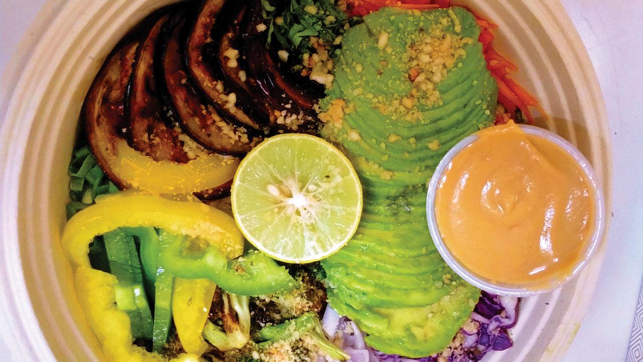Soba noodle avocado bowl