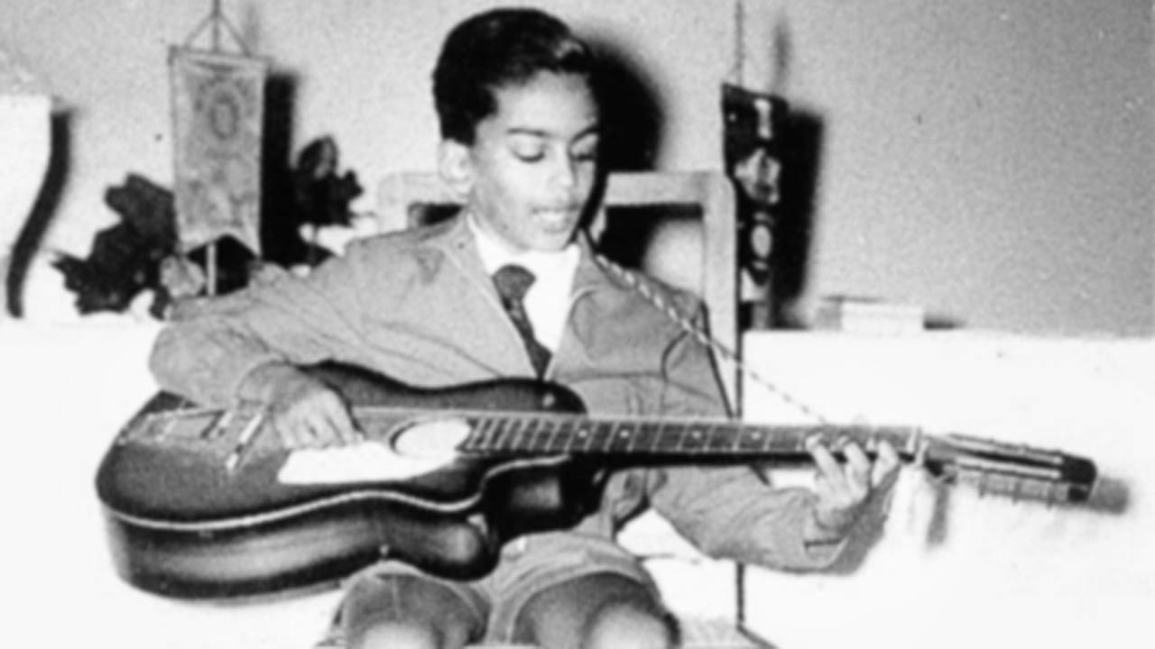 Playing at the Cadbury Amateur Hour for Radio Ceylon in 1963, at age 10