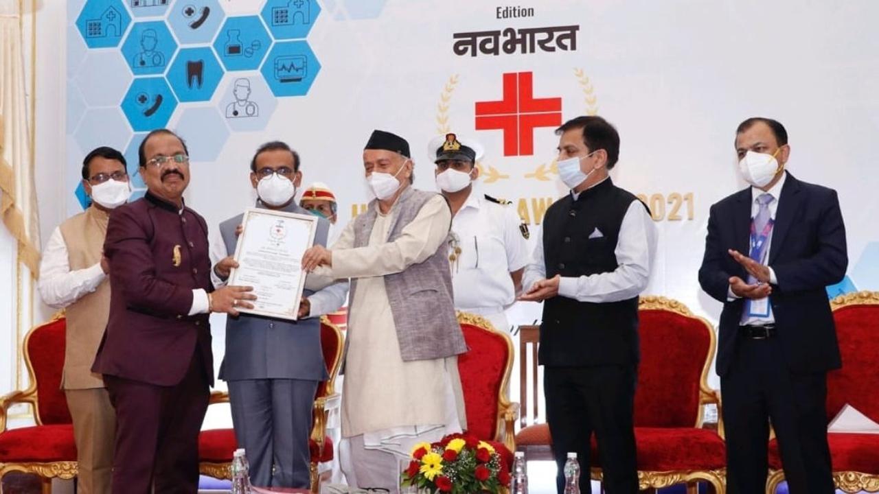 Times Applaud honors Dr Vivek Lolage as Covid-19 warrior for his selfless service