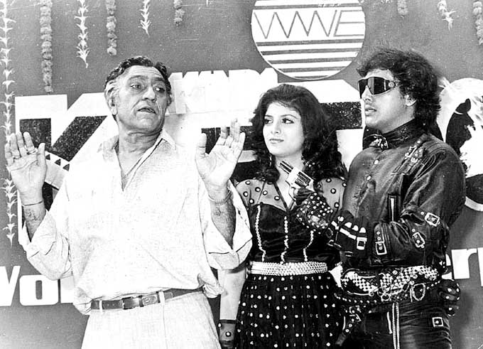 In one of his interviews, Spielberg commented, 'Amrish is my favourite villain -- The best the world has ever produced and ever will.'
In picture: Amrish Puri and Govinda in a still from their film.